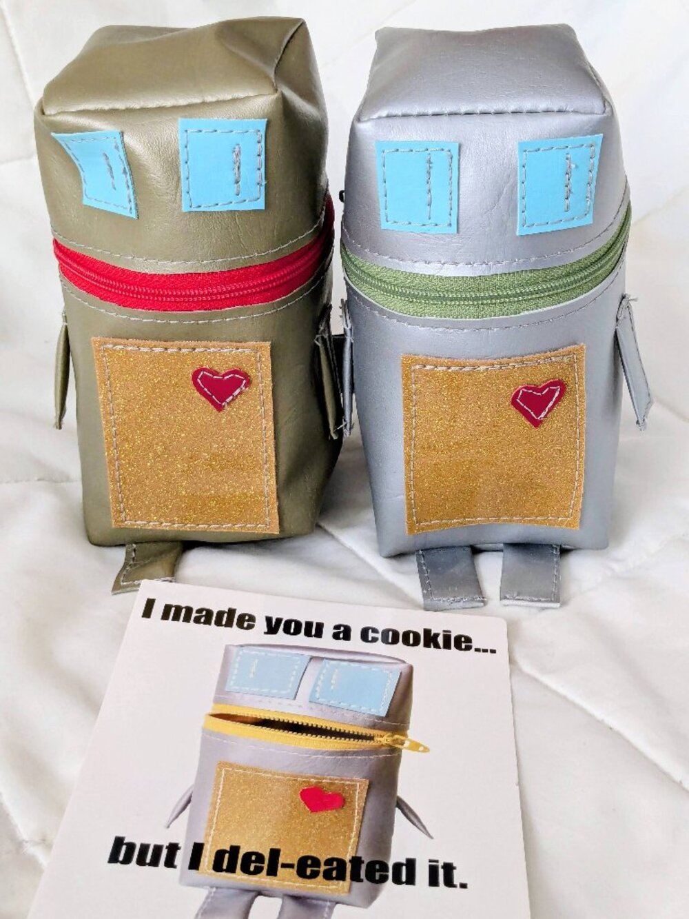 Robot-A-Day Kitsch Indie Retro Art Pouch Collectible Decor Limited Edition Y2K